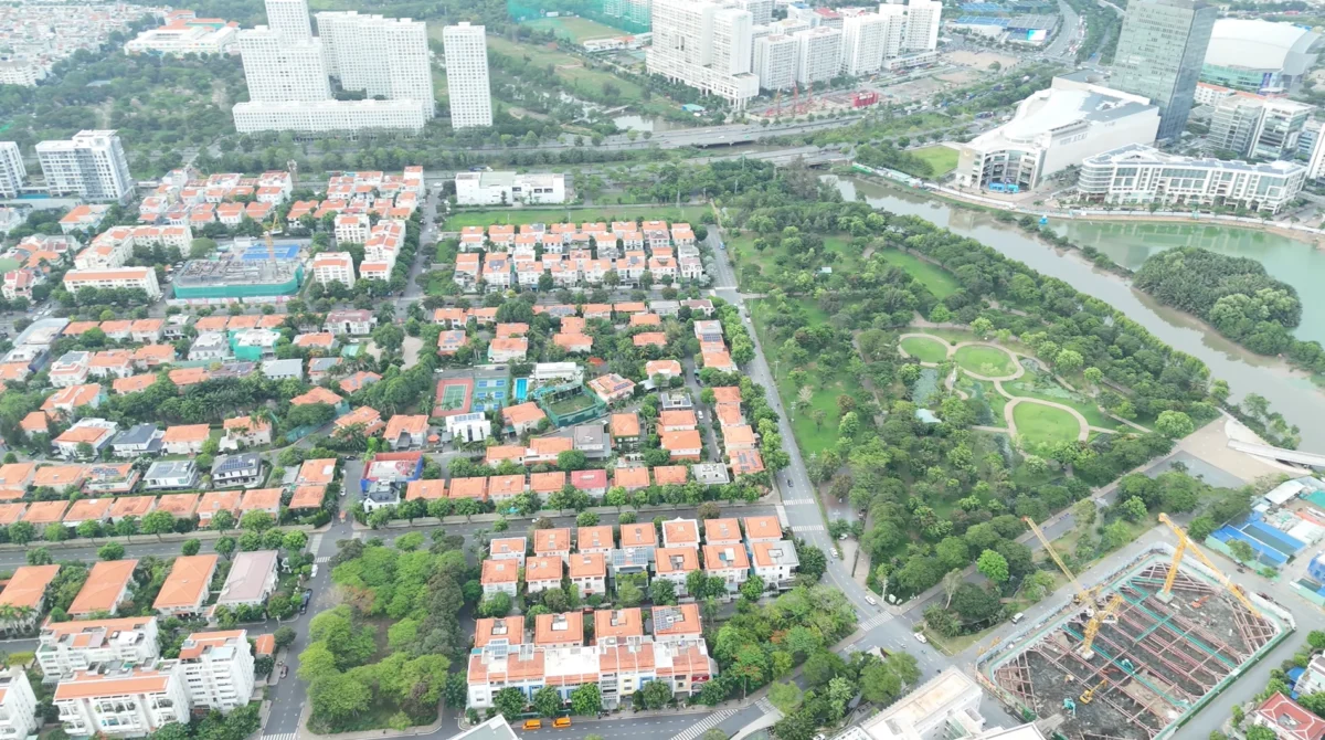 So sánh Casa Luna Phú Mỹ Hưng với các dự án biệt thự thấp tầng cùng khu vực: Sky Villa hay Biệt thự liền đất? 7 Biệt thự kế bên dự án Casa Luna Phú Mỹ Hưng